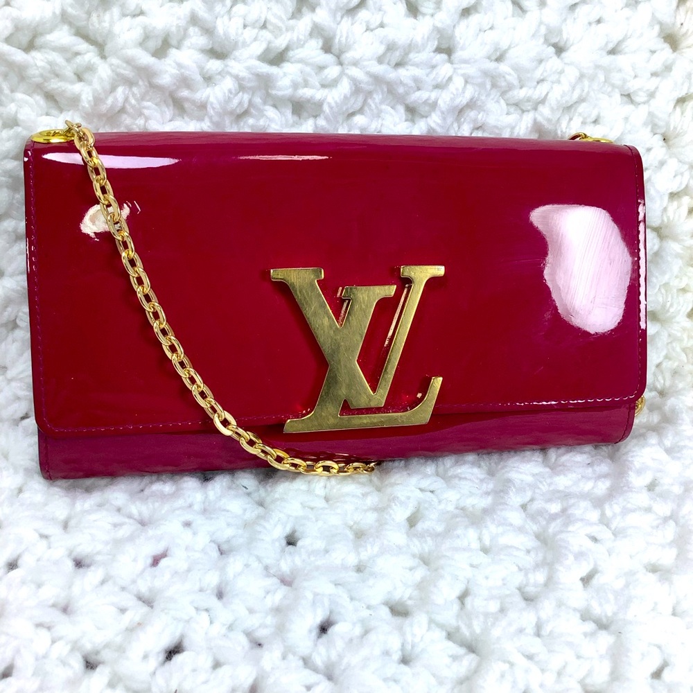 SOLD Louis Vuitton wallet on chain